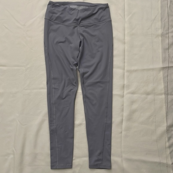 Victoria’s Secret leggings - Picture 4 of 7